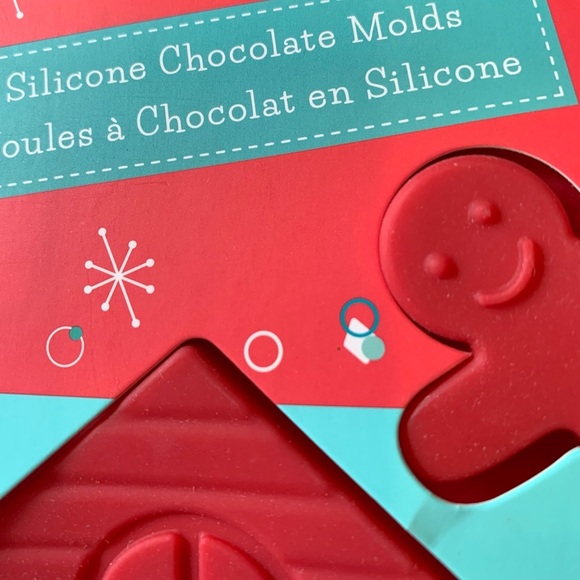 Gingerbread House Silicone kit. New in box  B5 - Picture 3 of 5